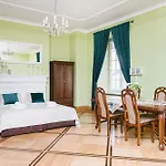 Apartamenty W Palacu Pod Baranami